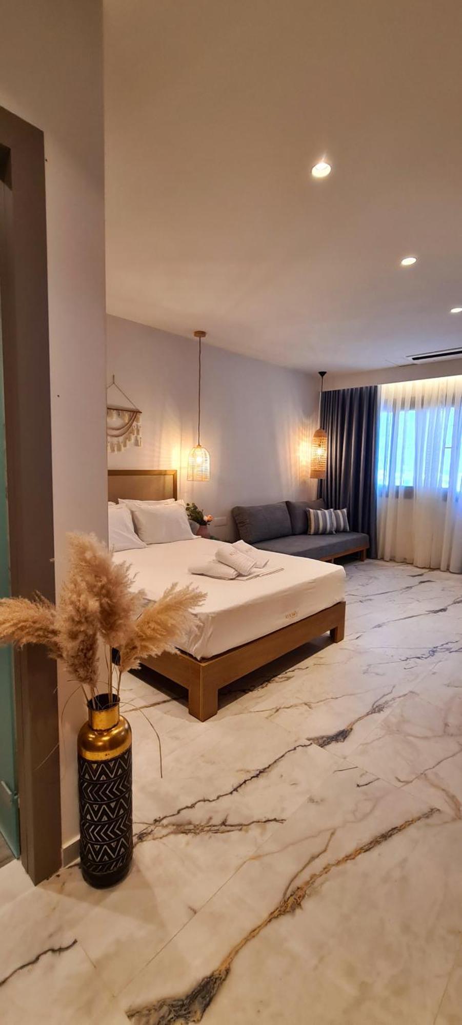 Costa Anastasia_Sea View Suites Vrasná Habitación foto