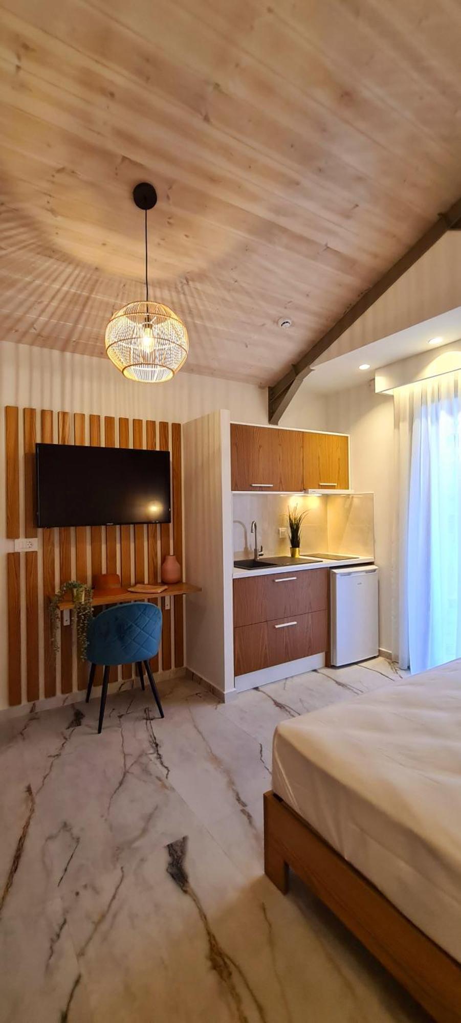 Costa Anastasia_Sea View Suites Vrasná Habitación foto